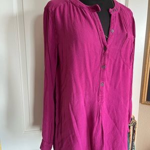 Free people fuchsia pink pop over boho top. Size medium